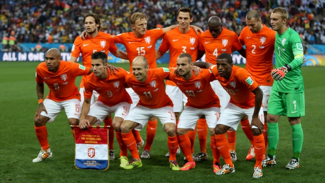 La prensa holandesa mostró orgullo por su selección pese a la derrota La prensa holandesa mostró orgullo por su selección pese a la derrota