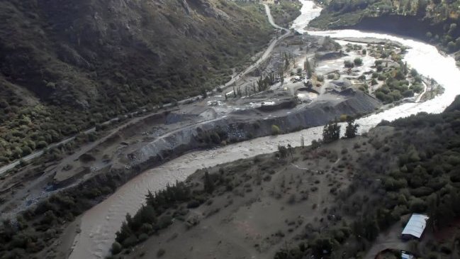 Carmelitas Descalzas rezaron en protesta por hidroeléctrica Carmelitas Descalzas rezaron en protesta por hidroeléctrica