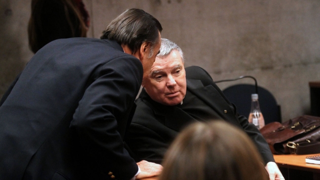 Comenzó juicio contra John O'Reilly por presuntos abusos sexuales