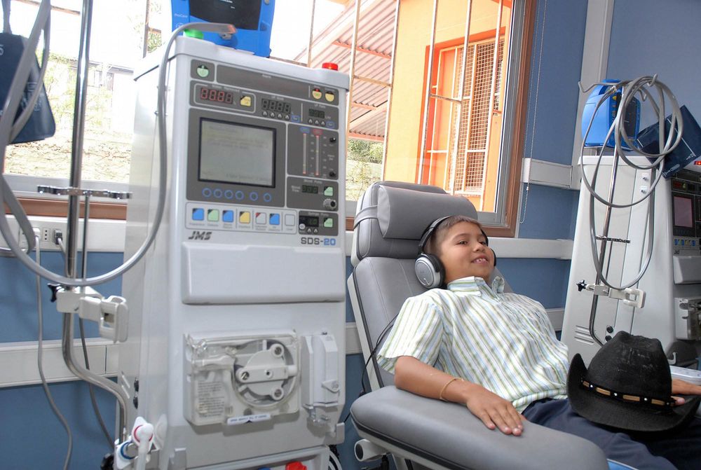 Fonasa condonará deuda de 14.400 pacientes dializados en todo el país