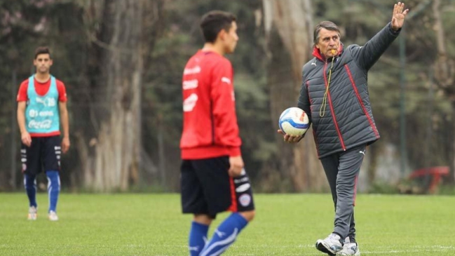 Hugo Tocalli entregó su primera nómina como entrenador de Chile sub 20 Hugo Tocalli entregó su primera nómina como entrenador de Chile sub 20