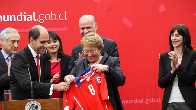 Presidenta Bachelet reiteró el compromiso del Gobierno con el Mundial sub 17 de 2015 Presidenta Bachelet reiteró el compromiso del Gobierno con el Mundial sub 17 de 2015