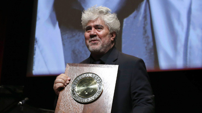 Pedro Almodóvar recibió el premio Lumière en Francia