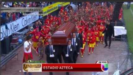   La emotiva despedida a Chespirito en el Estadio Azteca 