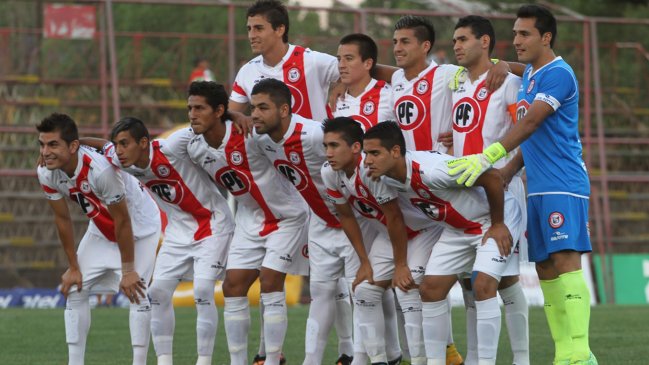 Unión San Felipe quiere seguir en la cima de la Primera B en su visita a S. Morning