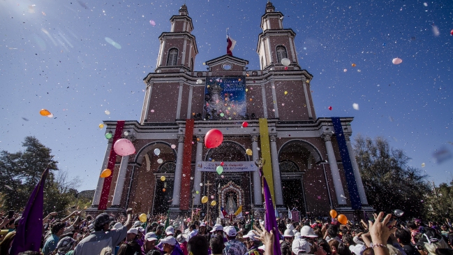 Carabineros espera unos 120 mil peregrinos en la fiesta de la Virgen de Andacollo Carabineros espera unos 120 mil peregrinos en la fiesta de la Virgen de Andacollo
