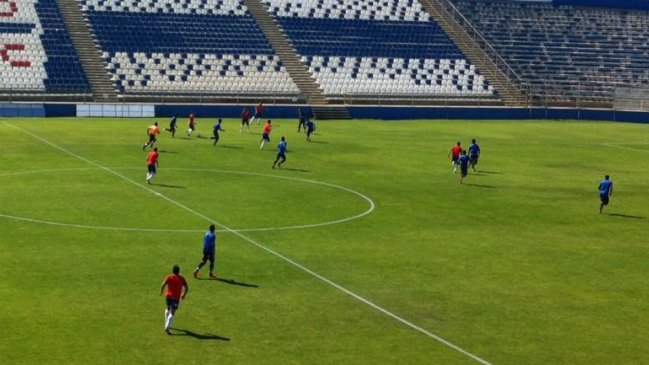 Universidad Católica no tuvo complicaciones para superar a Barnechea en amistoso