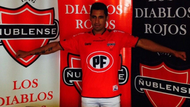 Ñublense presentó a su primer refuerzo para el Clausura 2015 Ñublense presentó a su primer refuerzo para el Clausura 2015