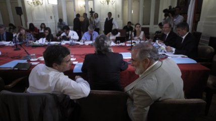 Sin Ena von Baer sigue trabajo de comisiones unidas de Educación y Hacienda del Senado