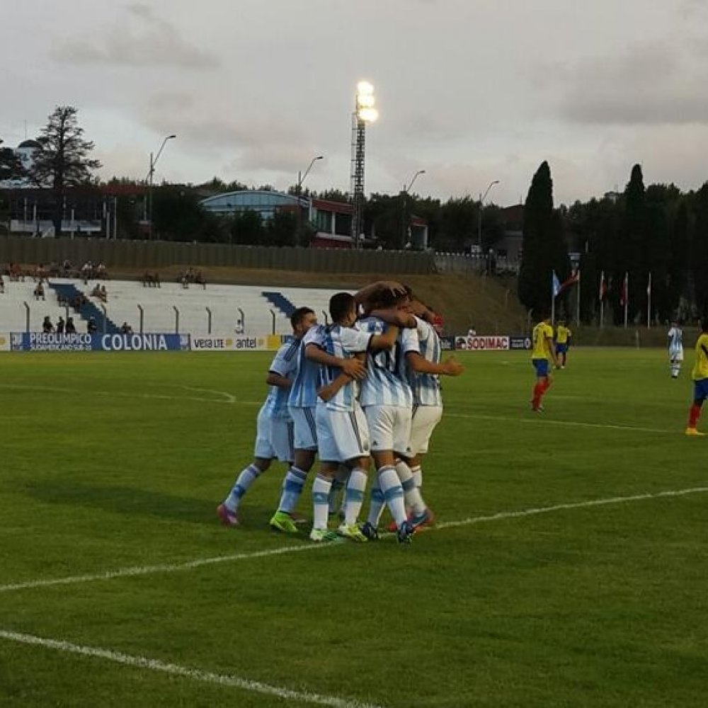 Argentina goleó a Ecuador en el duelo inaugural del Sudamericano Sub 20 de Uruguay Argentina goleó a Ecuador en el duelo inaugural del Sudamericano Sub 20 de Uruguay
