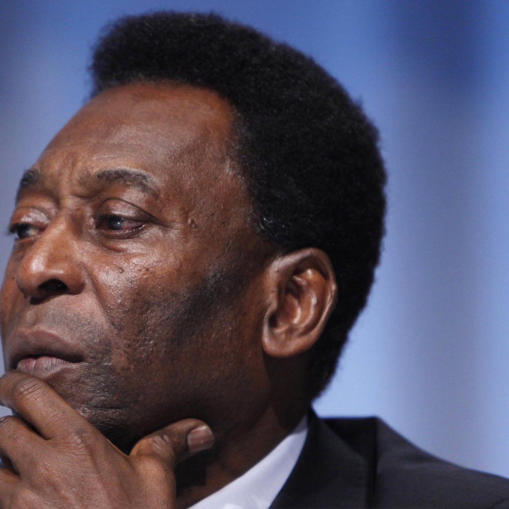 Pelé sostuvo que el exceso de atención alienta a los racistas Pelé sostuvo que el exceso de atención alienta a los racistas