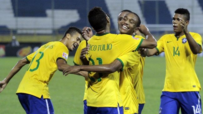 Brasil y Colombia avanzaron a la segunda fase del Sudamericano sub 17 Brasil y Colombia avanzaron a la segunda fase del Sudamericano sub 17