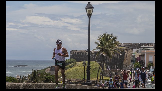 Desconocidos hieren de bala a dos triatletas en prueba Ironman de Puerto Rico Desconocidos hieren de bala a dos triatletas en prueba Ironman de Puerto Rico