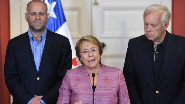Encuesta Cadem: Bachelet cierra marzo con 29 por ciento de aprobación