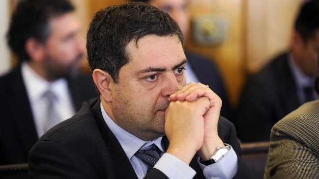 Gobierno ratificó a Michel Jorratt como director del SII