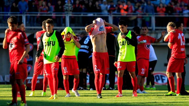 Plantel de Ñublense: Descendimos porque fuimos muy irregulares y nos pasó la cuenta Plantel de Ñublense: Descendimos porque fuimos muy irregulares y nos pasó la cuenta
