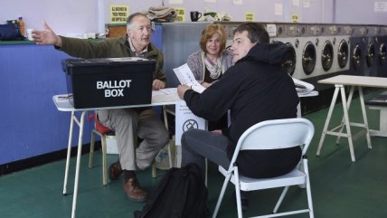 Británicos votan este jueves en reñidas elecciones generales