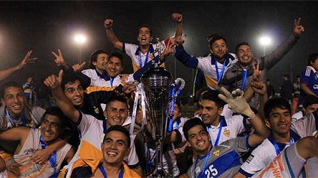 Deportes Rengo se quedó con la Copa Absoluta de Tercera División Deportes Rengo se quedó con la Copa Absoluta de Tercera División