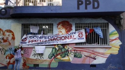   Trabajadores de la salud se tomaron sede del PPD 