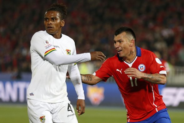 La selección chilena tuvo una sólida actuación, imponiéndose por 5-0 sobre Bolivia, resultado que le sirvió para ganar el Grupo A de la Copa América de Chile 2015. La selección chilena tuvo una sólida actuación, imponiéndose por 5-0 sobre Bolivia, resultado que le sirvió para ganar el Grupo A de la Copa América de Chile 2015.