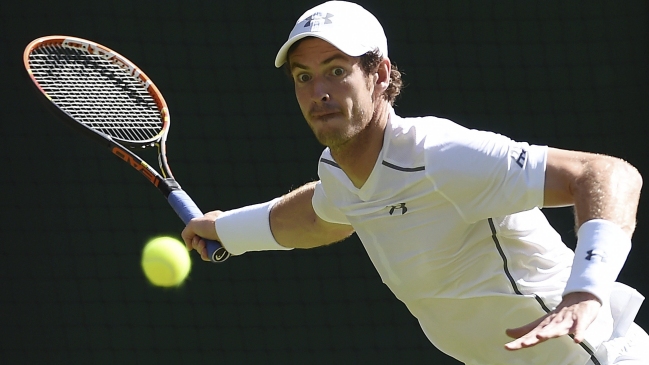 Andy Murray ganó con solvencia en su debut en Wimbledon Andy Murray ganó con solvencia en su debut en Wimbledon