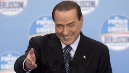Fiscal cree que Berlusconi pagó a 21 mujeres para que dieran falso testimonio