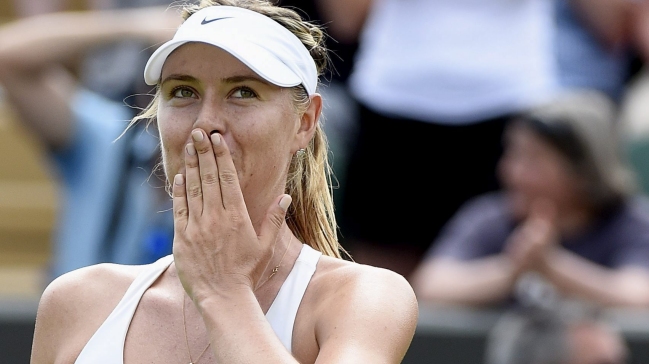 Maria Sharapova pasó sin sobresaltos a la tercera ronda en Wimbledon Maria Sharapova pasó sin sobresaltos a la tercera ronda en Wimbledon