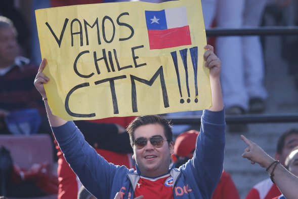 Así luce el Estadio Nacional, en la previa de la final de Copa América que animarán Chile y Argentina. La hinchada chilena se hizo presente, a pesar que hay varios argentinos alentando a la albiceleste. Así luce el Estadio Nacional, en la previa de la final de Copa América que animarán Chile y Argentina. La hinchada chilena se hizo presente, a pesar que hay varios argentinos alentando a la albiceleste.