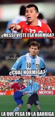 La patada que le propinó Gary Medel a Lionel Messi en la final se tomaron los memes de la final de la Copa América 2015, donde Chile se coronó campeón por primera vez del campeonato continental. La patada que le propinó Gary Medel a Lionel Messi en la final se tomaron los memes de la final de la Copa América 2015, donde Chile se coronó campeón por primera vez del campeonato continental.