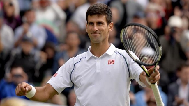 Novak Djokovic accedió con autoridad a las semifinales de Wimbledon Novak Djokovic accedió con autoridad a las semifinales de Wimbledon