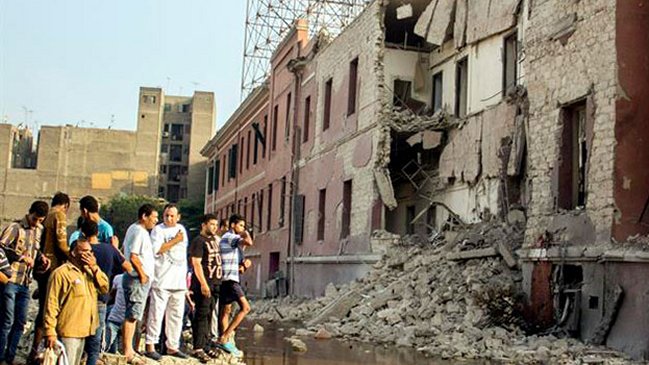 Un muerto dejó explosión frente al consulado italiano en El Cairo