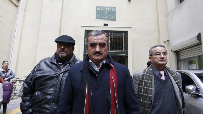 Colegio de Profesores sigue en paro tras suspensión de asamblea