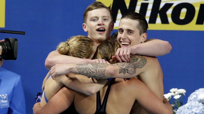 Equipo británico de 4x100 estilos mixto logró la medalla de oro y el récord mundial Equipo británico de 4x100 estilos mixto logró la medalla de oro y el récord mundial