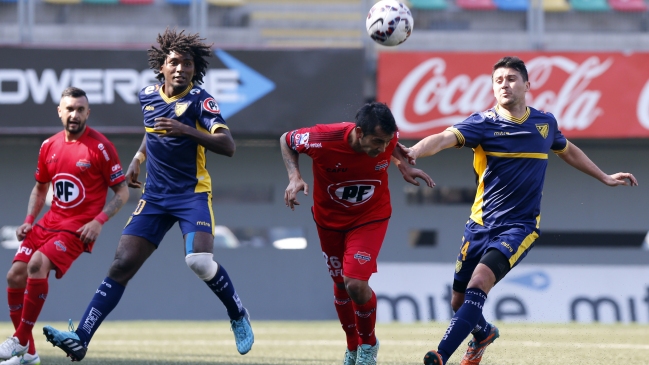 Barnechea y Ñublense repartieron puntos en La Florida por la Primera B Barnechea y Ñublense repartieron puntos en La Florida por la Primera B
