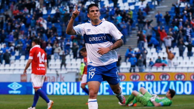 U. Católica batió a U. La Calera y volvió al triunfo en el Torneo de Apertura