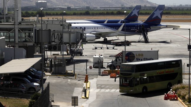 Controladores aéreos confirman paro: No habrá despegues nacionales ni internacionales Controladores aéreos confirman paro: No habrá despegues nacionales ni internacionales