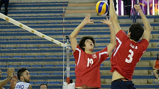 Chile cayó ante Venezuela en su debut del Sudamericano de vóleibol masculino Chile cayó ante Venezuela en su debut del Sudamericano de vóleibol masculino
