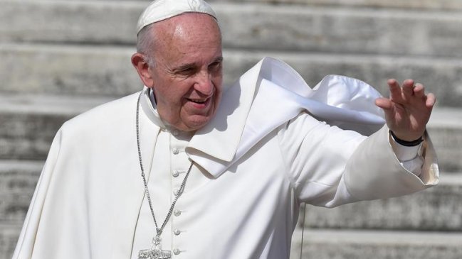 Caso Karadima: Solicitan que papa Francisco declare por dichos sobre obispo de Osorno