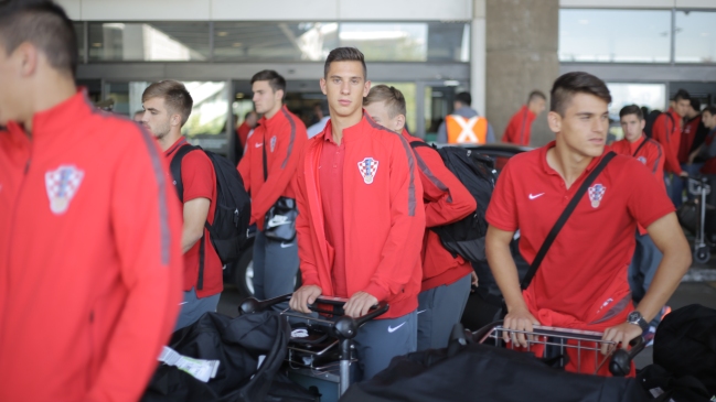 Primer rival de Chile arribó al país para disputar el Mundial sub 17 Primer rival de Chile arribó al país para disputar el Mundial sub 17