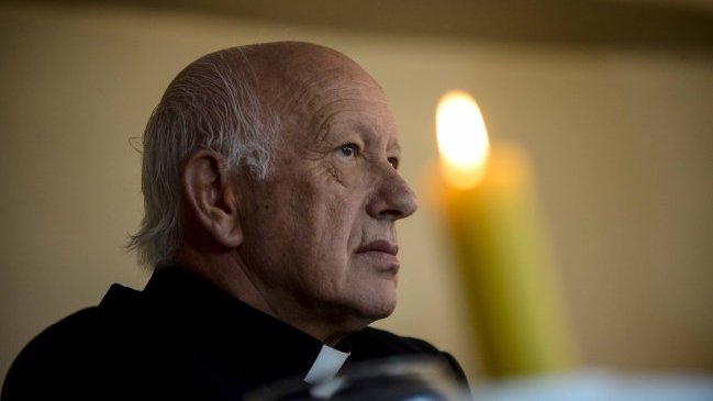 Ezzati declarará el 5 de noviembre por caso Karadima Ezzati declarará el 5 de noviembre por caso Karadima