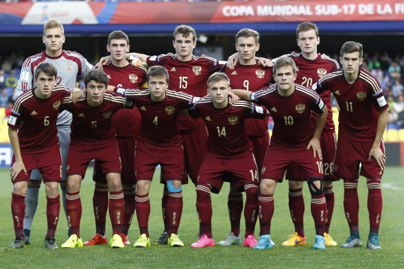 Rusia superó por 2-0 a Sudáfrica en el partido válido por la fase de grupos del Mundial Sub 17. Los europeos fueron los mejores en el Grupo E. Revisa las mejores postales del encuentro. Rusia superó por 2-0 a Sudáfrica en el partido válido por la fase de grupos del Mundial Sub 17. Los europeos fueron los mejores en el Grupo E. Revisa las mejores postales del encuentro.