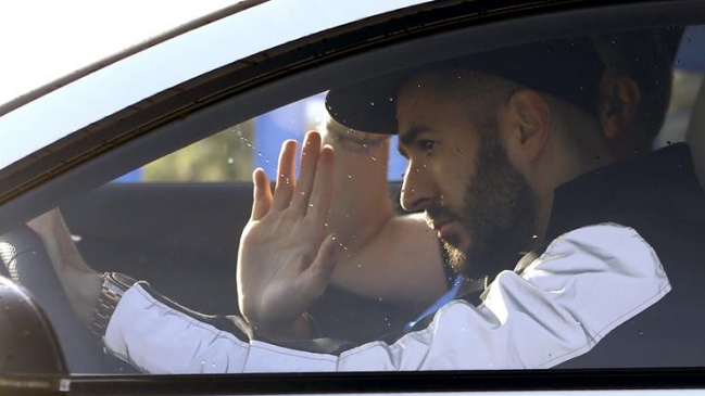 Medio francés develó grabación a Karim Benzema en caso de posible chantaje a Mathieu Valbuena Medio francés develó grabación a Karim Benzema en caso de posible chantaje a Mathieu Valbuena