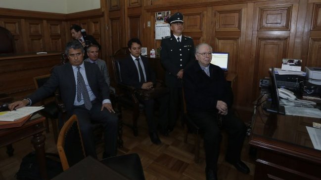 Fernando Karadima declara por demanda civil contra Arzobispado de Santiago