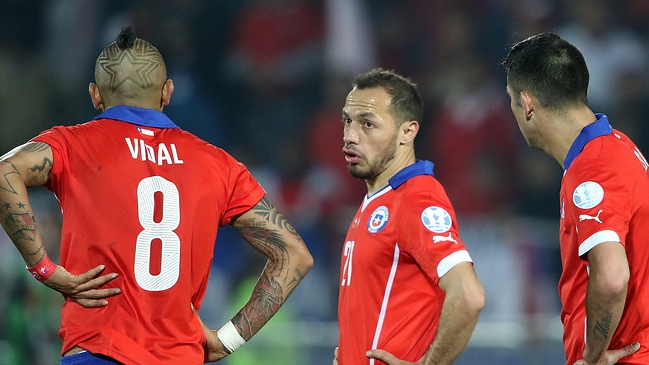 Tres seleccionados nacionales están al borde de la suspensión de cara al duelo con Argentina