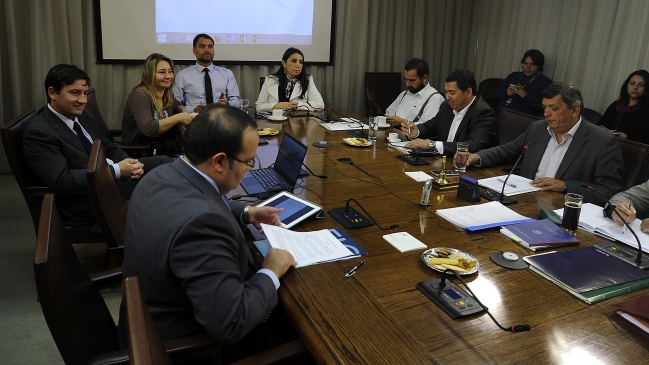 Comisión continúa análisis de acusación constitucional contra ministra Castillo Comisión continúa análisis de acusación constitucional contra ministra Castillo