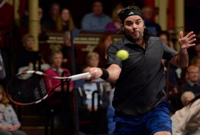 Fernando González se consagró campeón del Champions Tennis de Londres Fernando González se consagró campeón del Champions Tennis de Londres