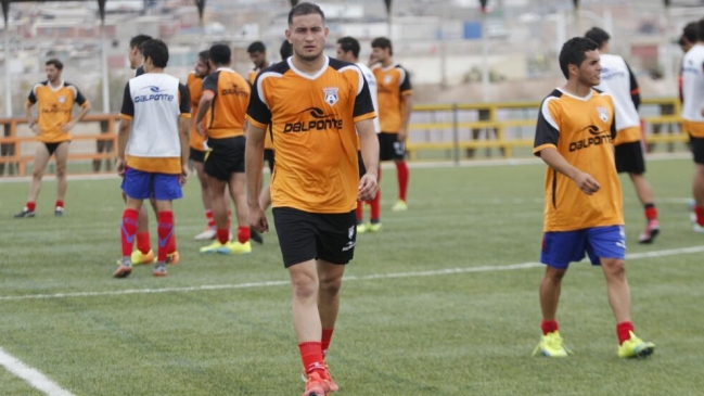 Carlos González se sumó como refuerzo en San Marcos de Arica