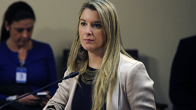 Diputada Marcela Sabat confirmó que participará en programa de baile de Canal 13