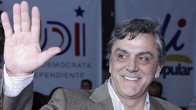 Los reservados correos electrónicos entre Pablo Longueira y el ex gerente de SQM