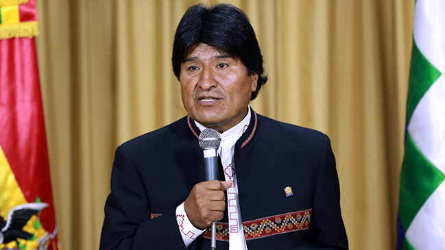 Morales se reúne con juristas a cargo de la demanda contra Chile